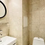 Apartello Modern In Downpark Apartment