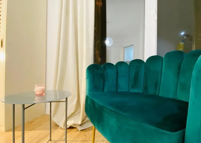 Apartello Modern In Downpark Slantchev Briag