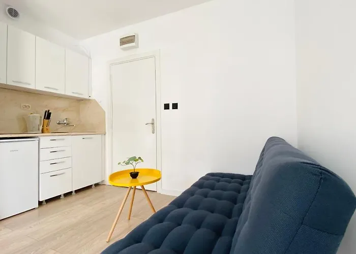 Appartement Apartello Modern In Downpark Slantchev Briag